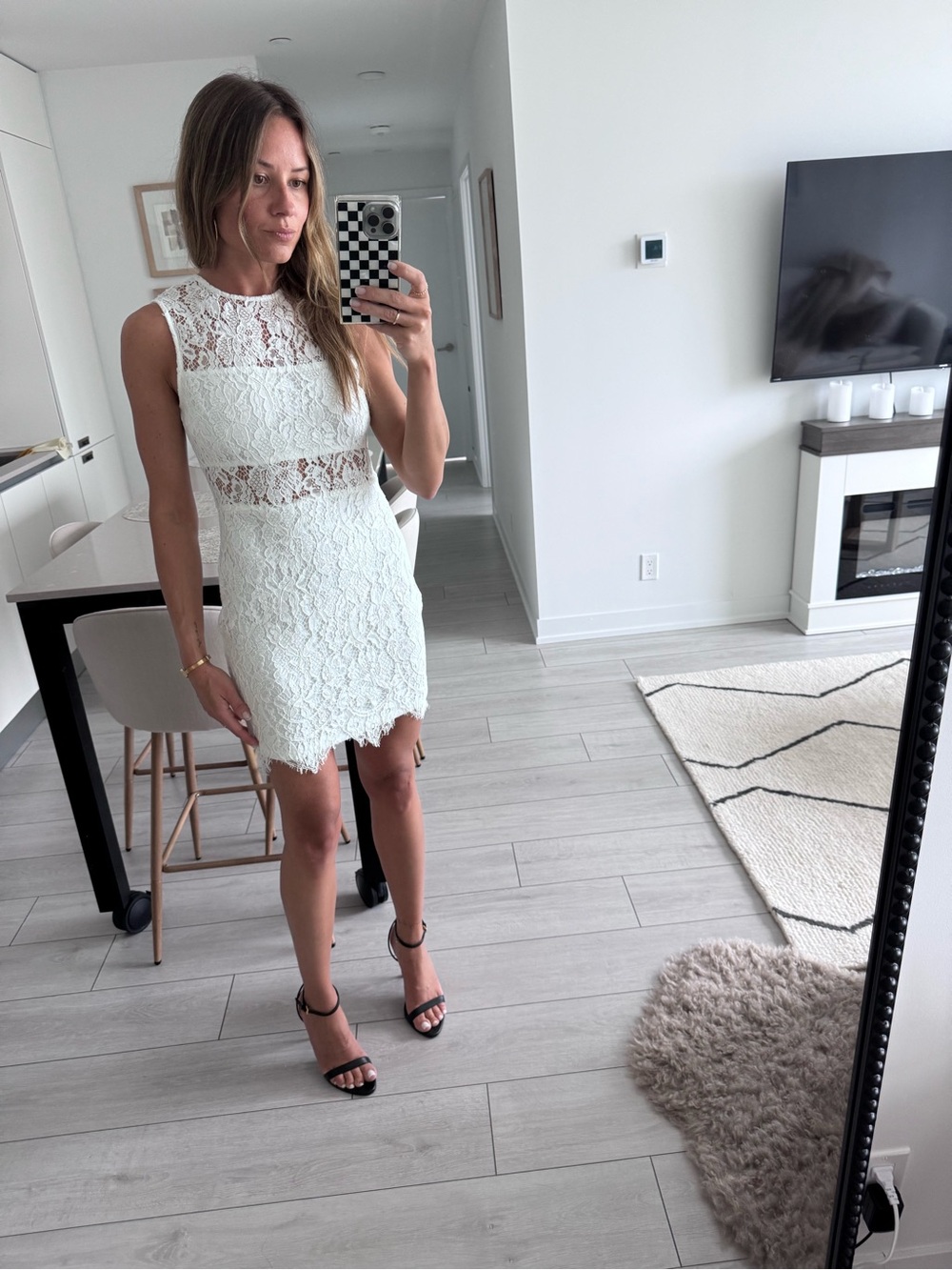 superdown White Lace Sleeveless Mini Dress